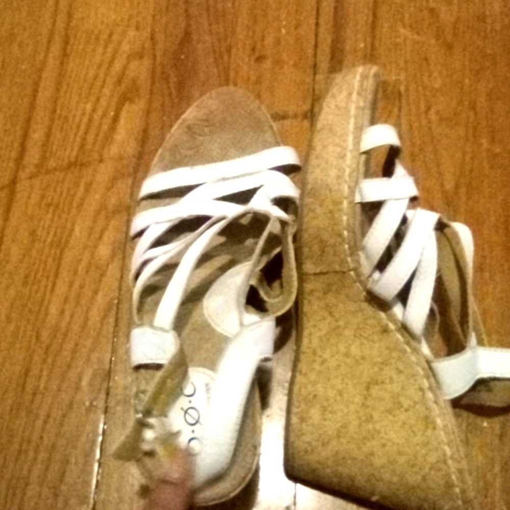Real cork wedges
